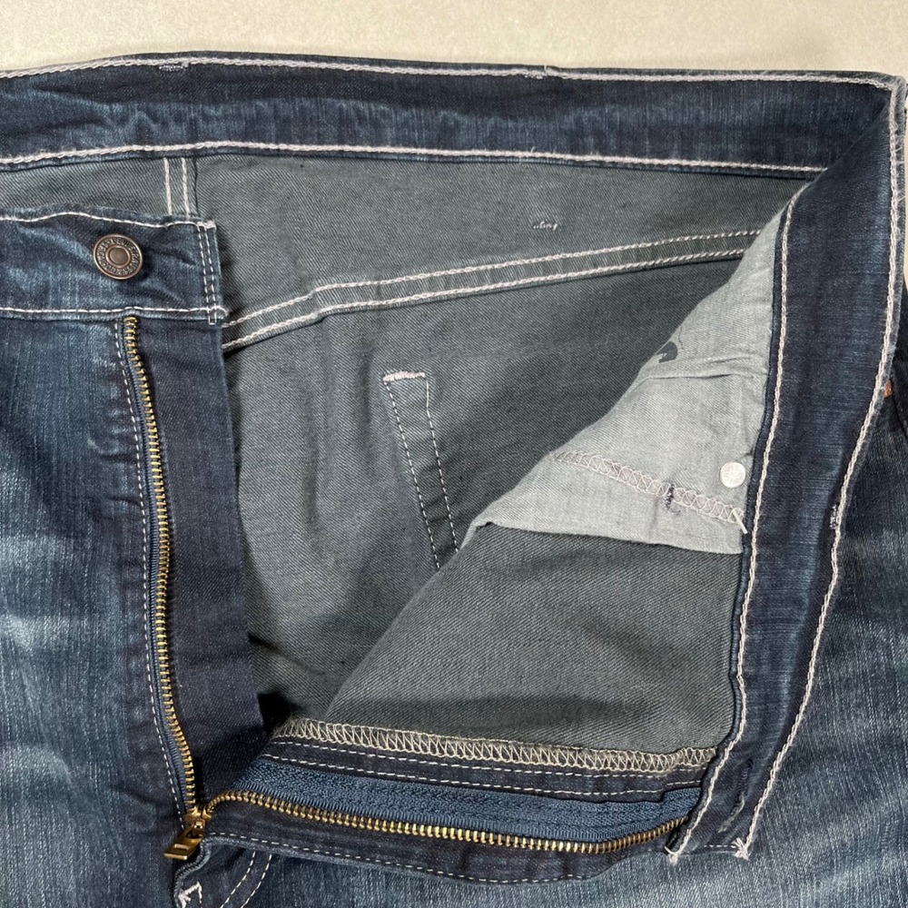 New Levi's 559 Relaxed Straight Jeans Mens 44x32 Blue Stretch Denim Casual NWT - Picture 11 of 11